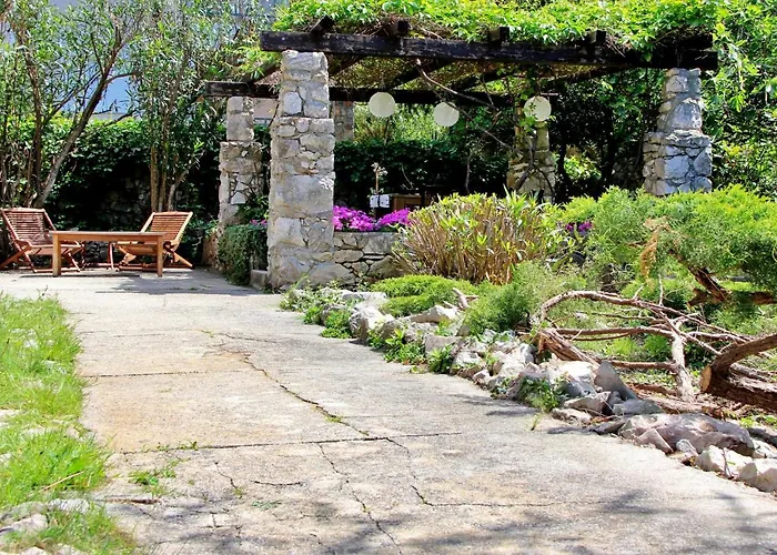 公寓 By The Sea Silo, Krk - 18731